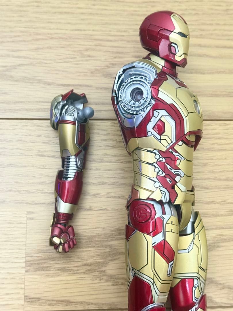 【ジャンク品】ホットトイズ DIECAST アイアンマン・マーク42