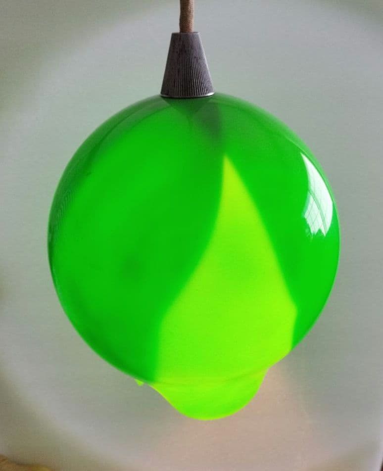 昭和レトロ レトロポップチューリップ型の電気傘 ライト 緑