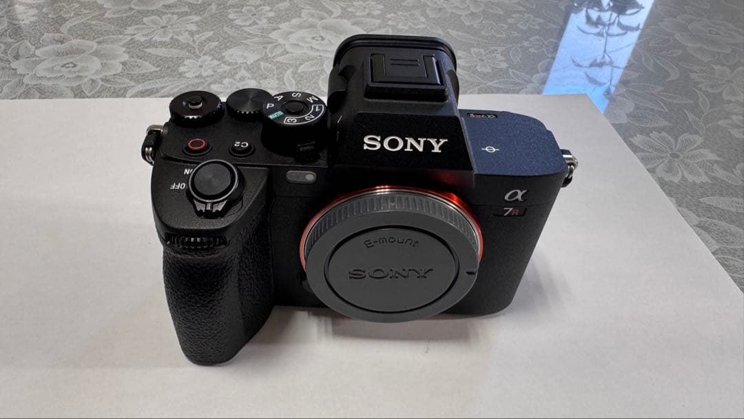 極上品　SONY α7R V ILCE-7RM5 ミラーレスカメラ