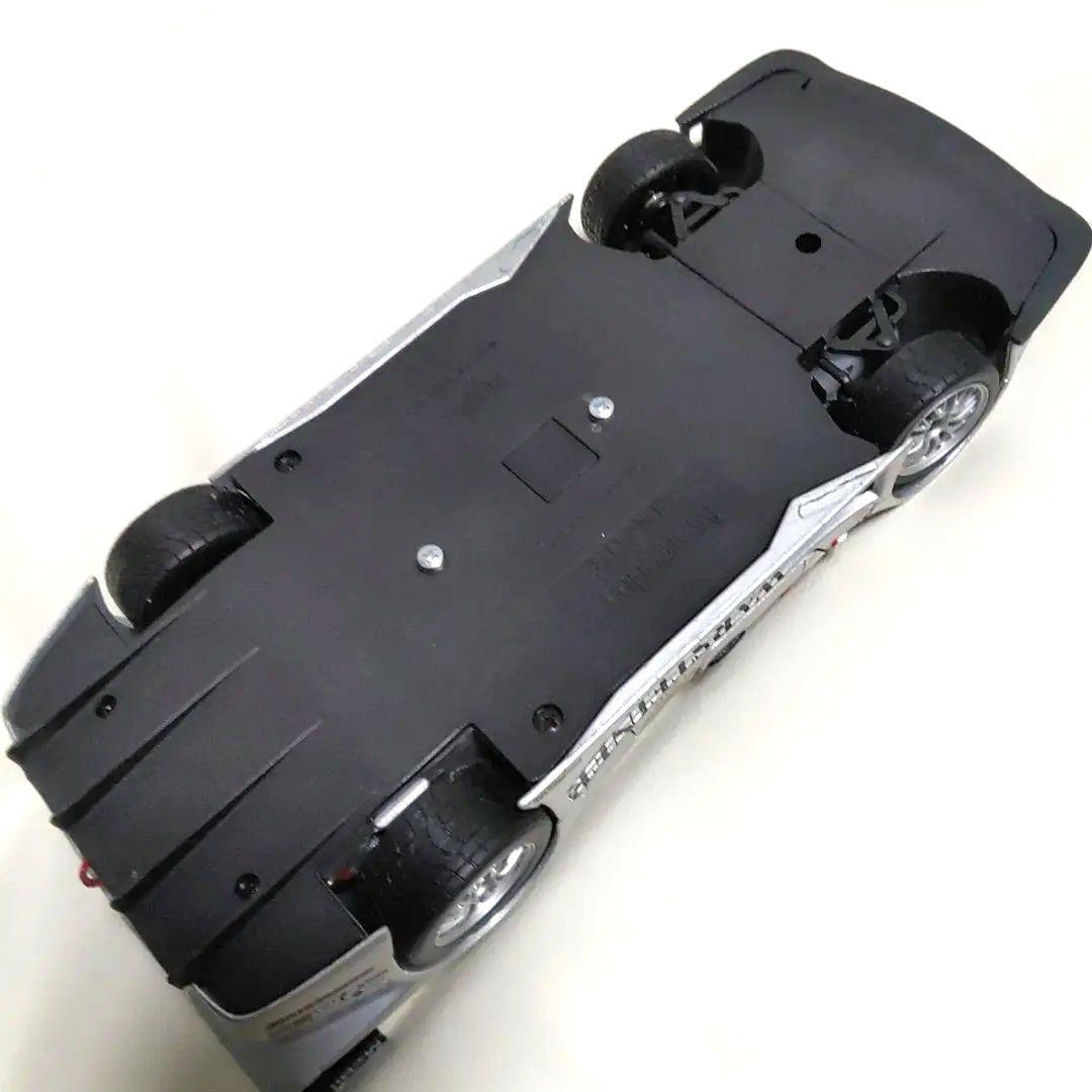 ベンツCLK−GTR 1/18 ミニカー