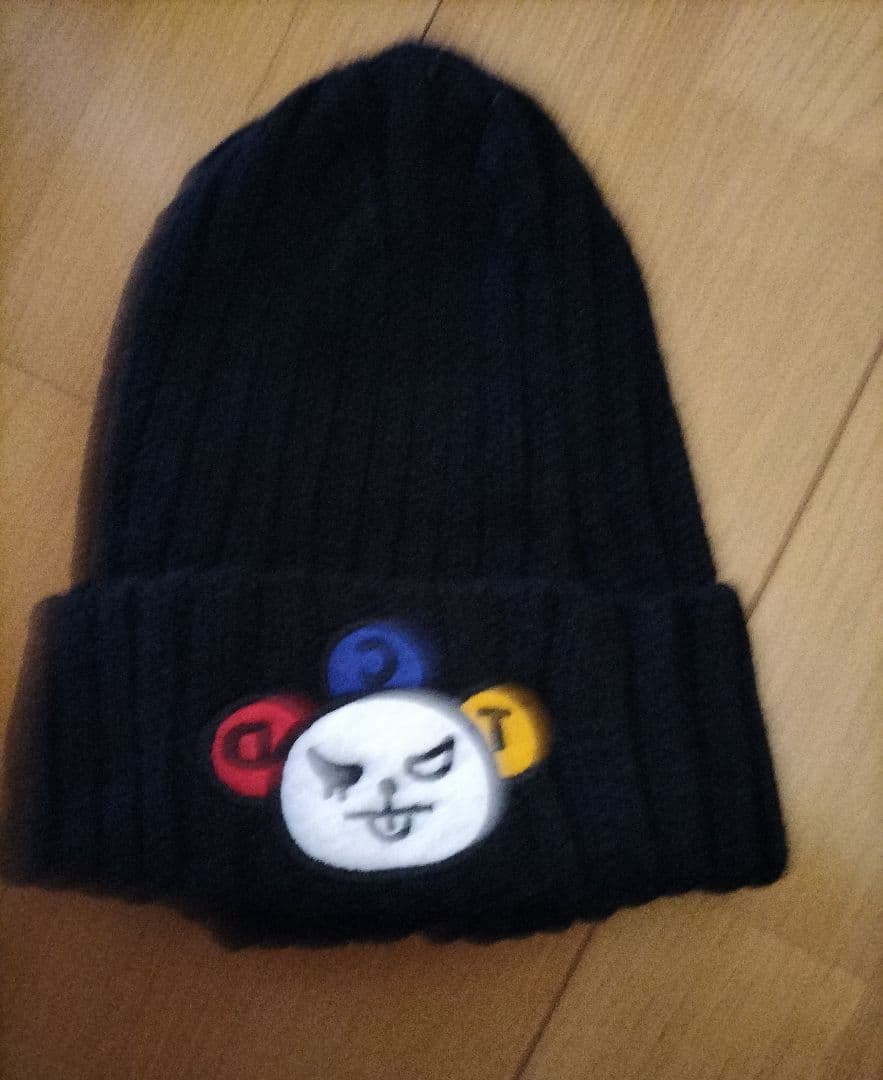 ドリカムウラワン レディース 耳付パーカー＆ニット帽