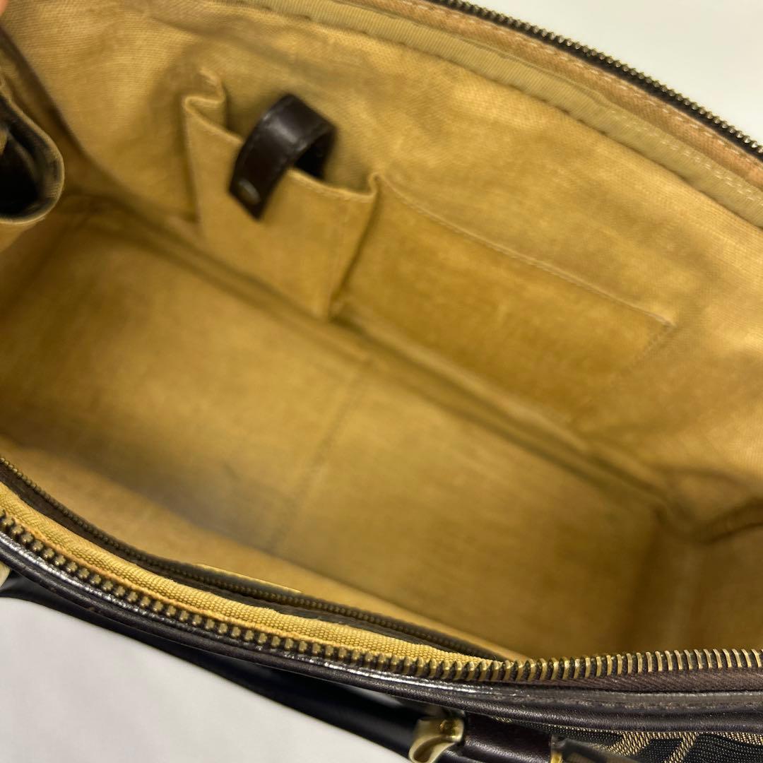FENDI フェンディ　バッグ　ズッカ　ブラウン