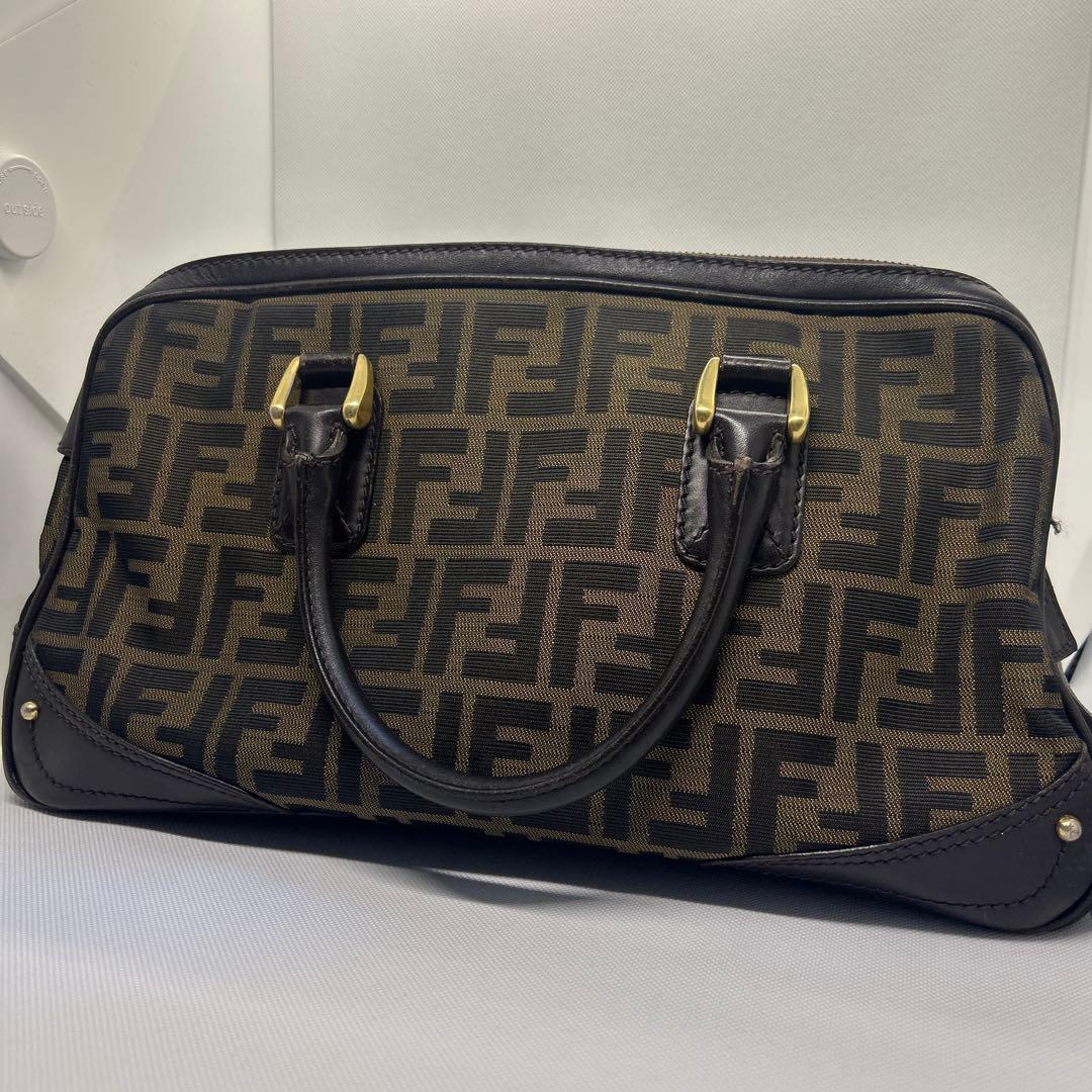 FENDI フェンディ　バッグ　ズッカ　ブラウン