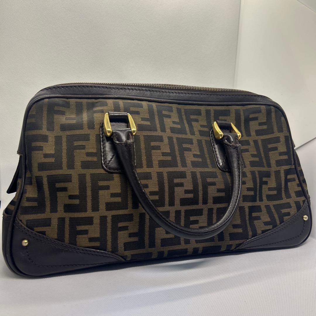 FENDI フェンディ　バッグ　ズッカ　ブラウン
