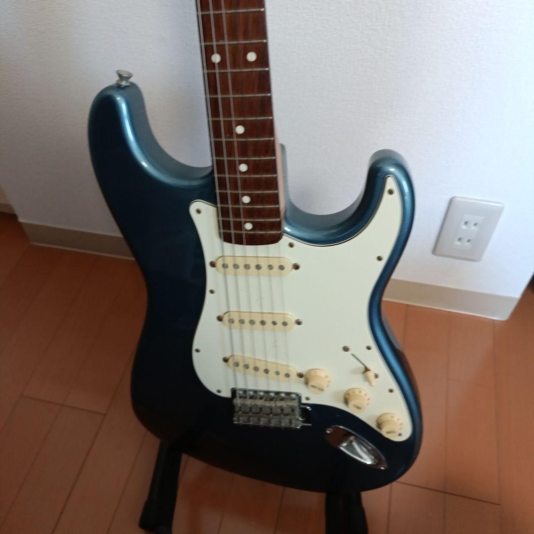 な*必様 Fender Stratocaster メタリックブルー