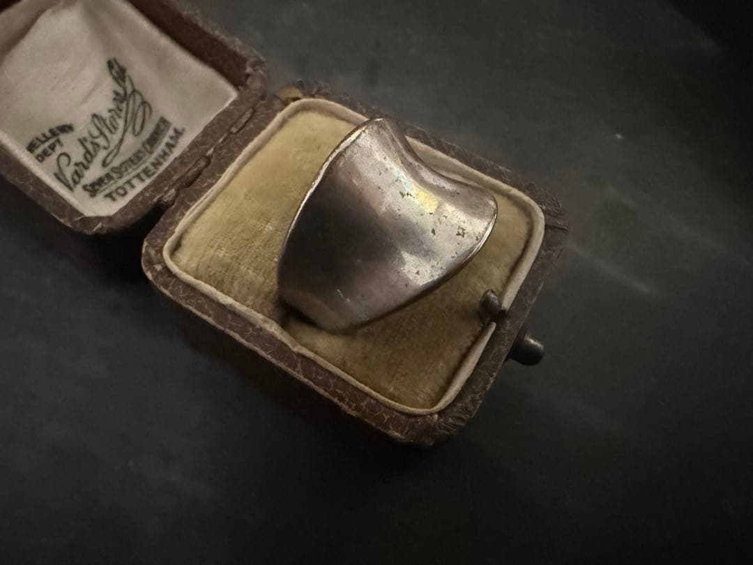 ヴィンテージ　リング　シルバー　925 アンティーク　アメリカ　ユーロ