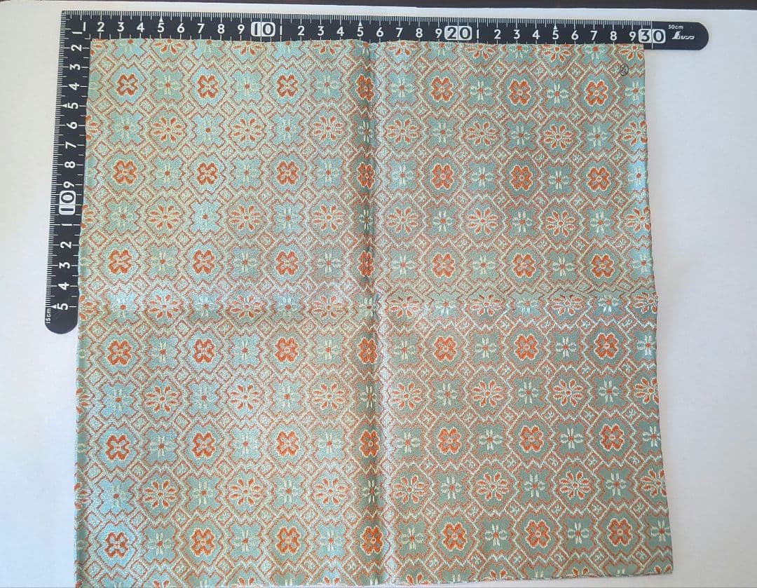 袋師土田友湖　隅入菱『菊花文緞子』袱紗帛紗　千家十職　茶道具出袱紗　共箱　表千家