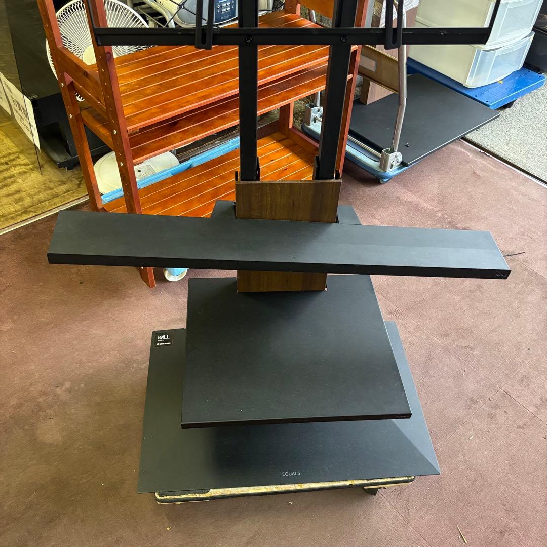 【特価】テレビスタンド　equals v3 棚板、スピーカーバー付き　激安！