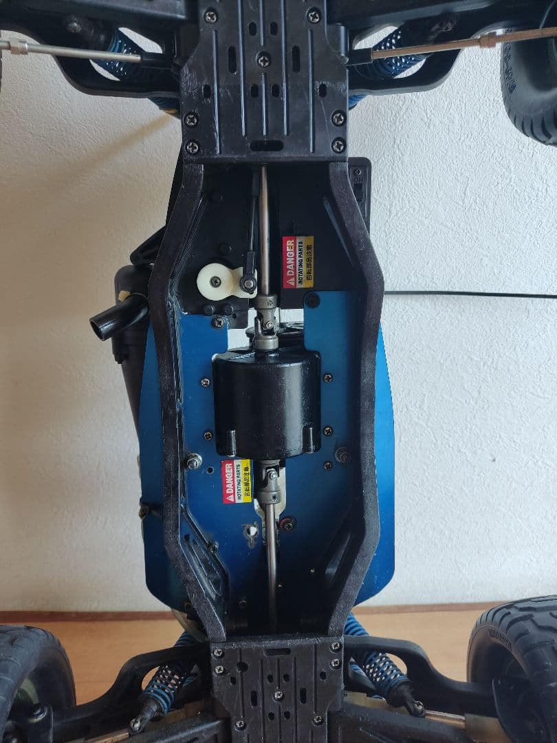 タミヤ 1/8 エンジンラジコン