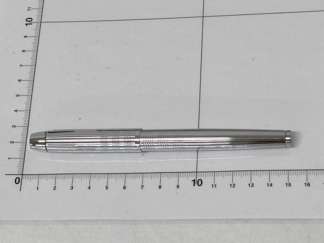 Parker シルバー万年筆　中古で出しますがA級品です