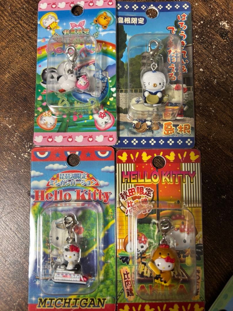 【ラスト】ご当地キティ ファスナーマスコット　12個セットまとめ売り