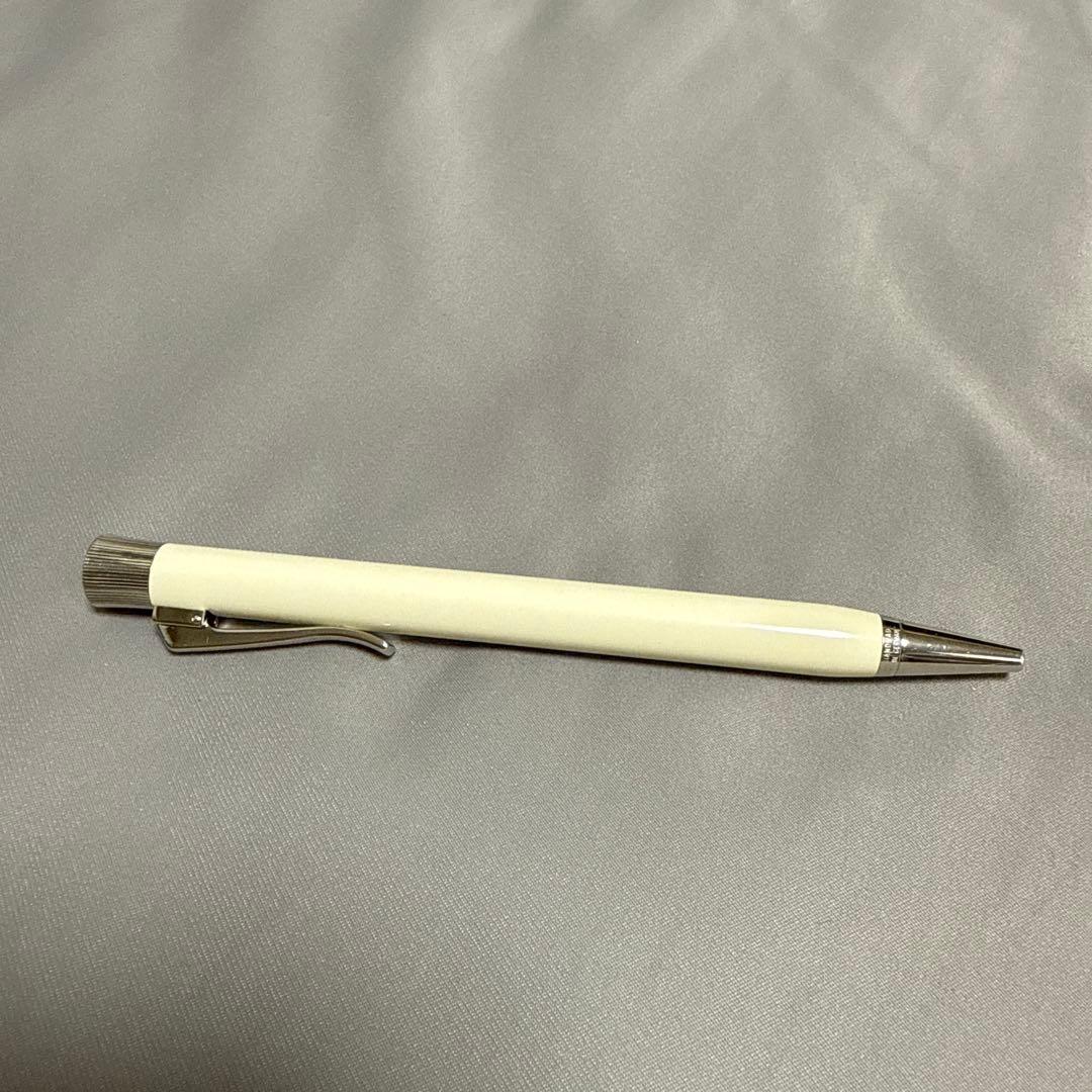 ファーバーカステル　イントゥイション　アイボリー　ボールペン