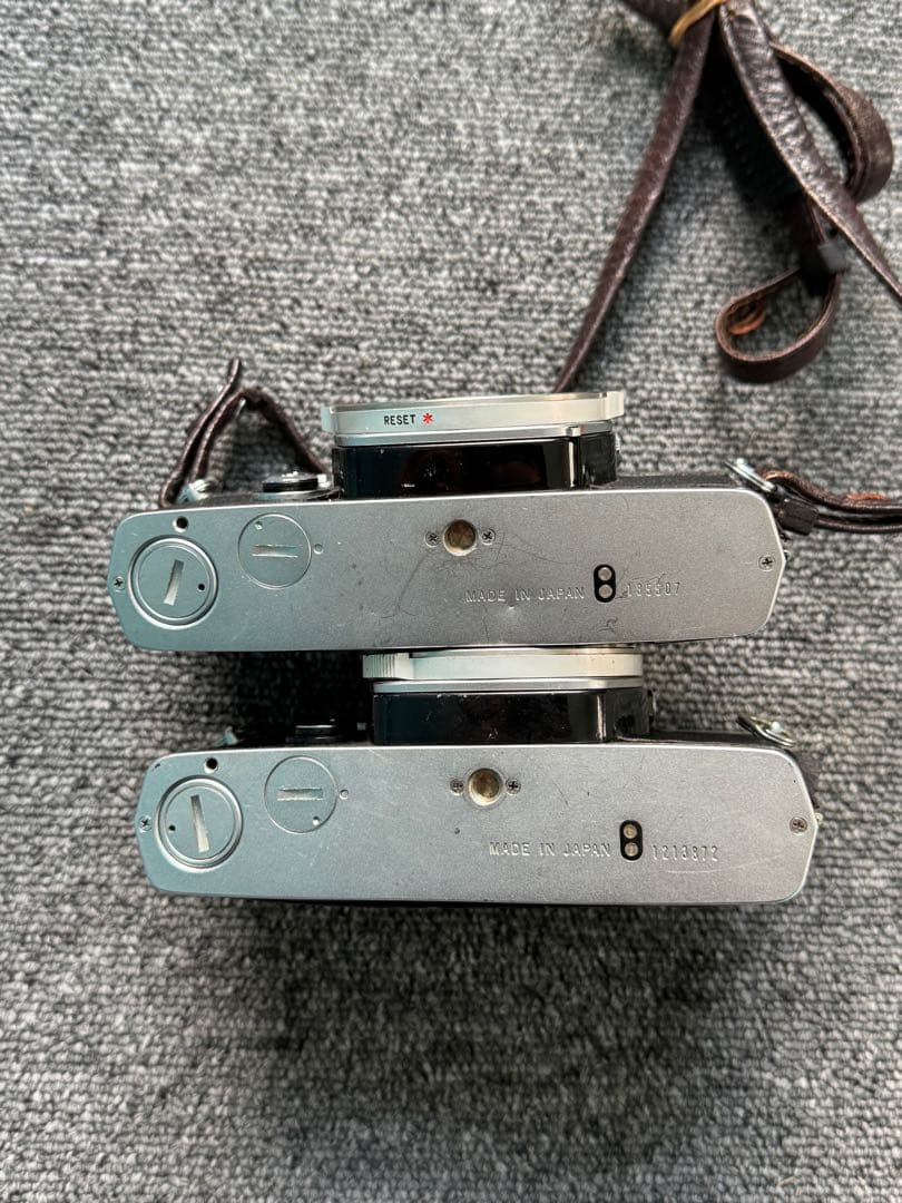 Olympus OM1/OM2 カメラ　2個　V022