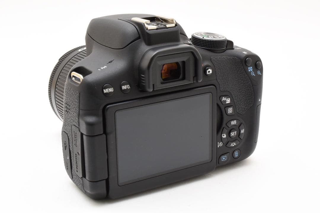 デジタルカメラ canon kiss x8i/EF18-55mm F4-5.6 IS STM