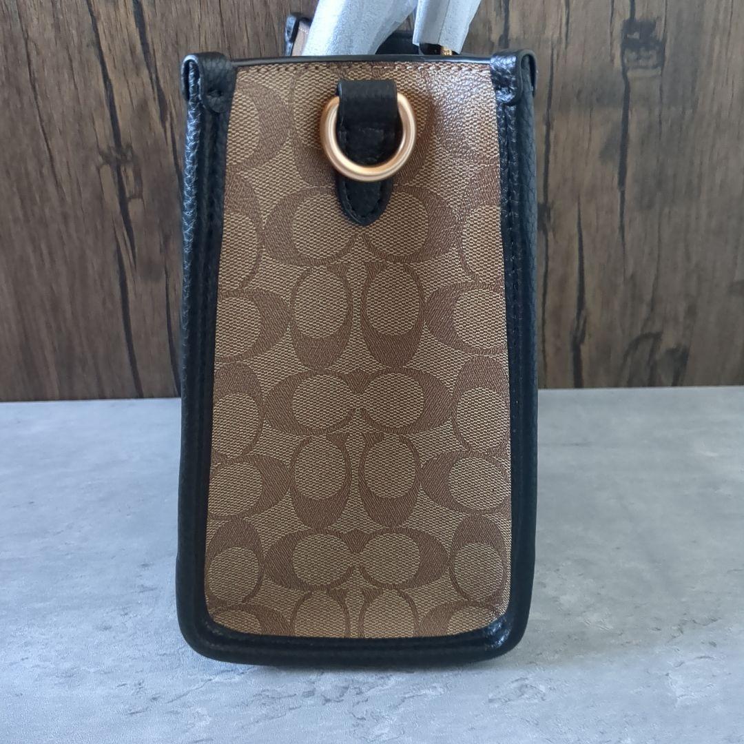 【新品】COACH　デンプシー トート 22 シグネチャー キャンバス