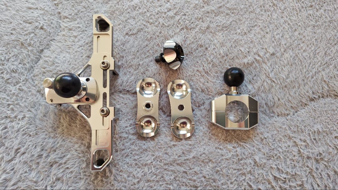 サインハウスのスマホホルダー