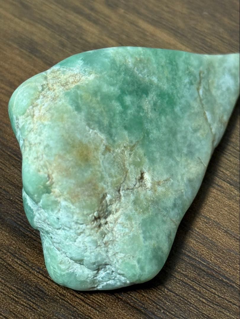 【コレクター放出品】糸魚川翡翠　鮮やかな翠色　70年以上前に採石された翡翠