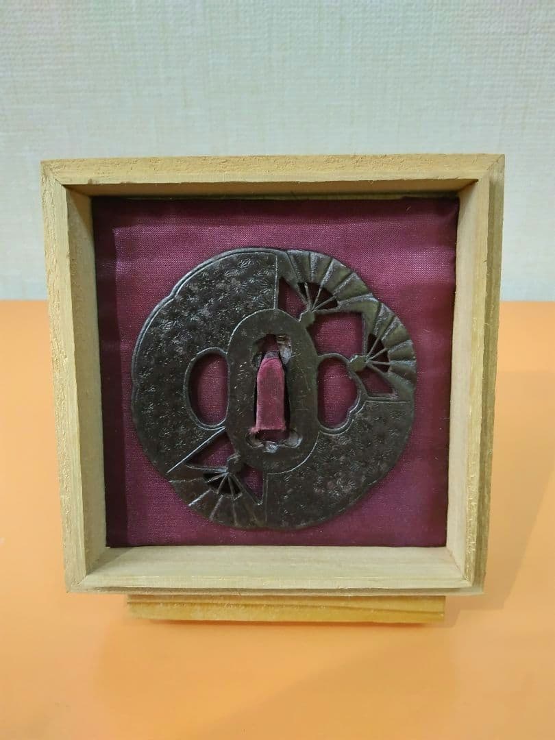 時代物 扇透かし 花模様 鉄鍔