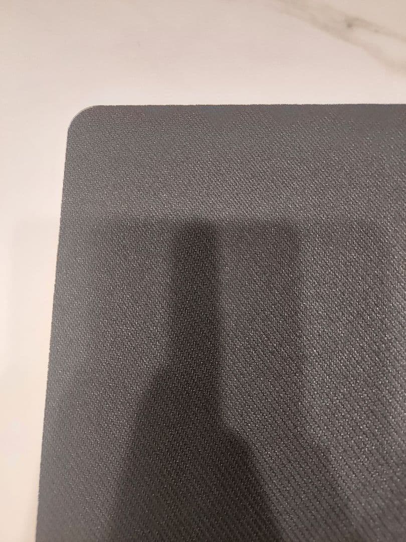 超貴重！海外ポケモンセンター限定 電撃ピカチュウ プレイマット