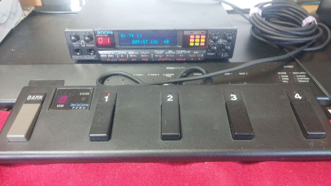 ZOOM 9050 マルチエフェクター