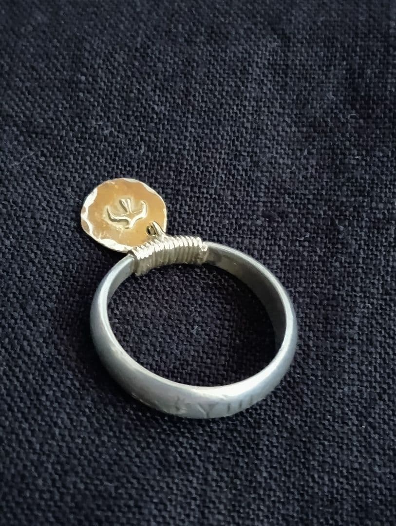 ゴローズ 金メタルチャーム付き シルバーリング