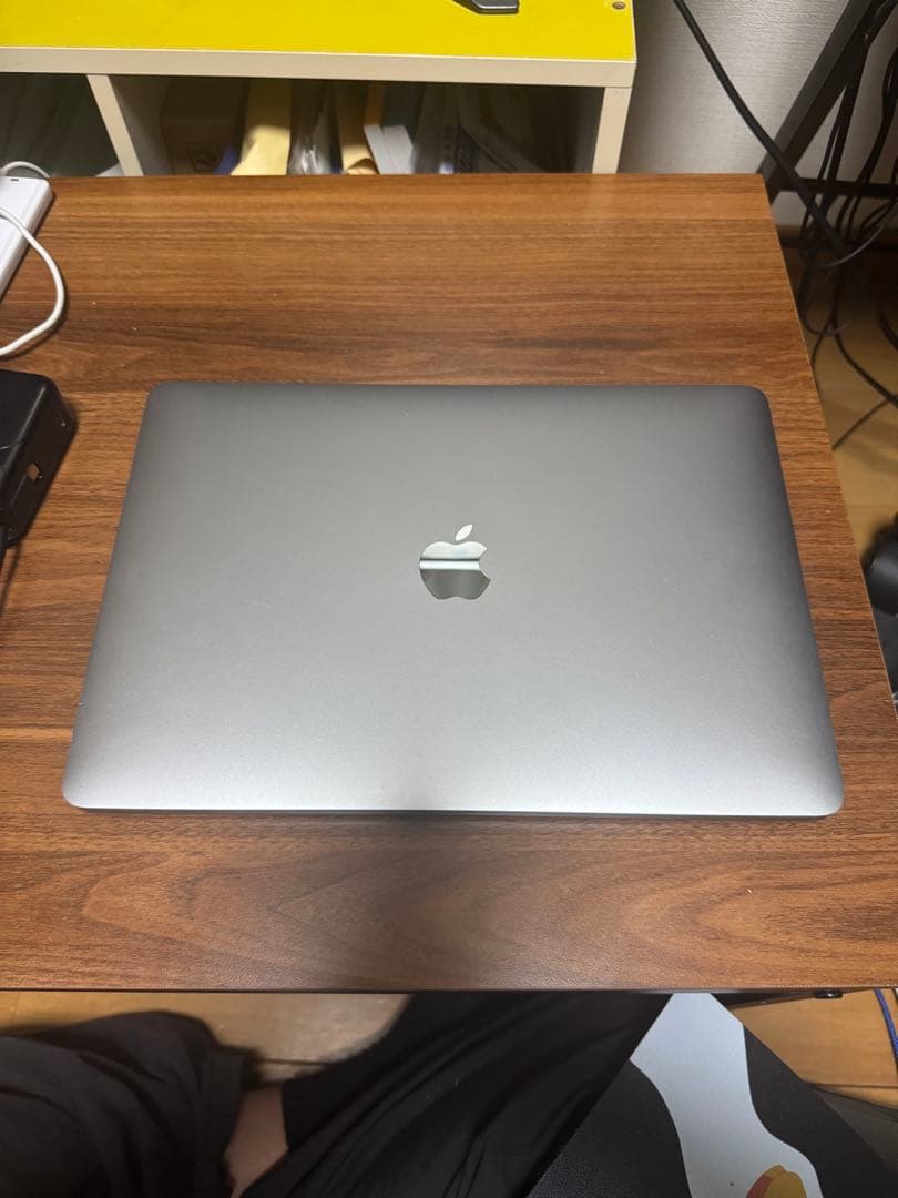 MacBook Pro 13インチ 2020 / 16GB / 512GB