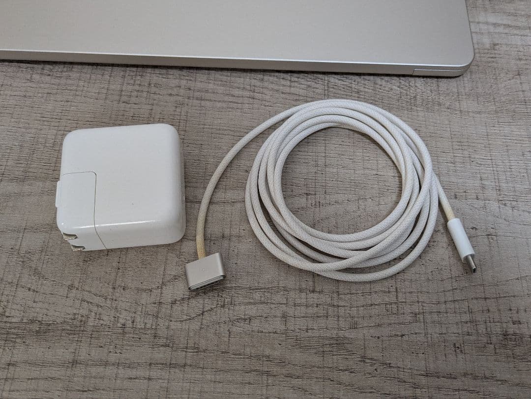 MacBookAir M2 13.6インチ スターライト 8GB/512GB