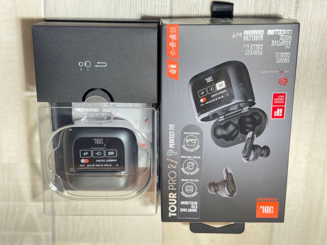 JBL TOUR PRO 2 ワイヤレスイヤホン　新品と思えるような中古品
