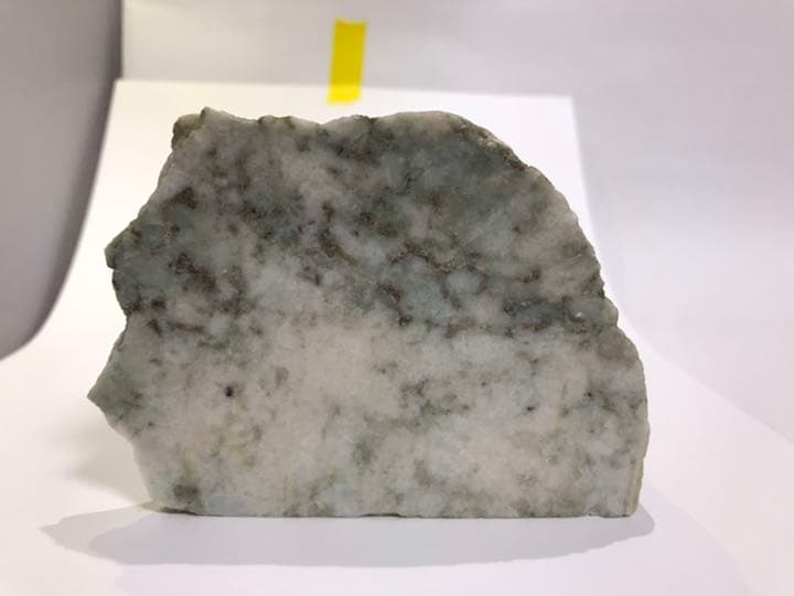 糸魚川翡翠　青翡翠　1060g