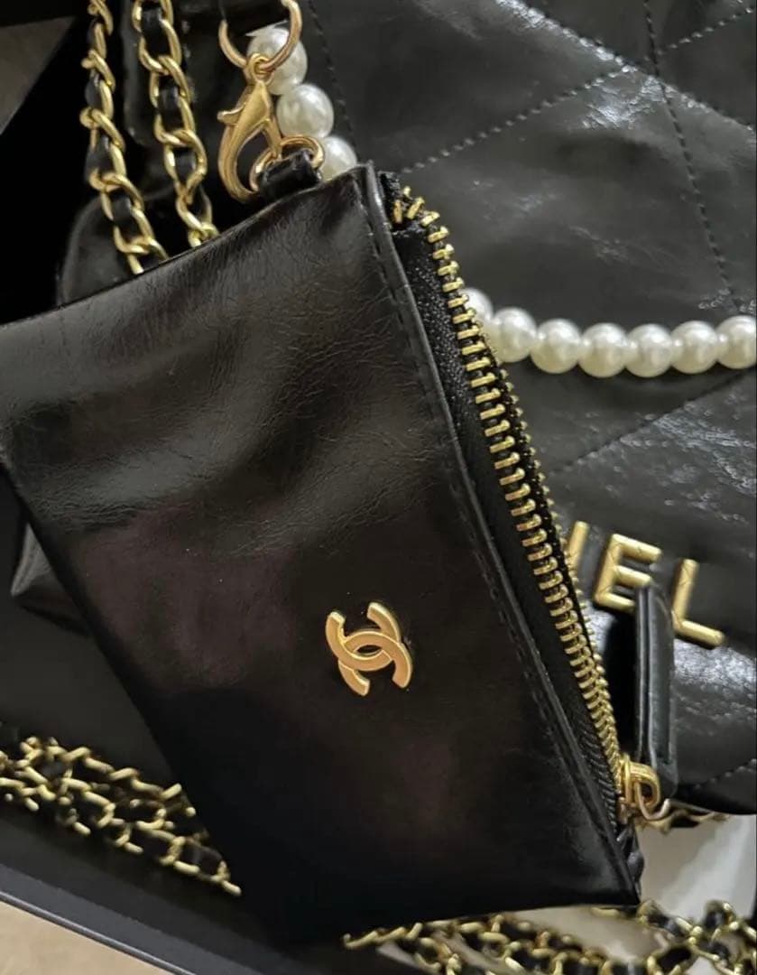 CHANEL ノベルティ チェーンバッグ パール ポーチ付き
