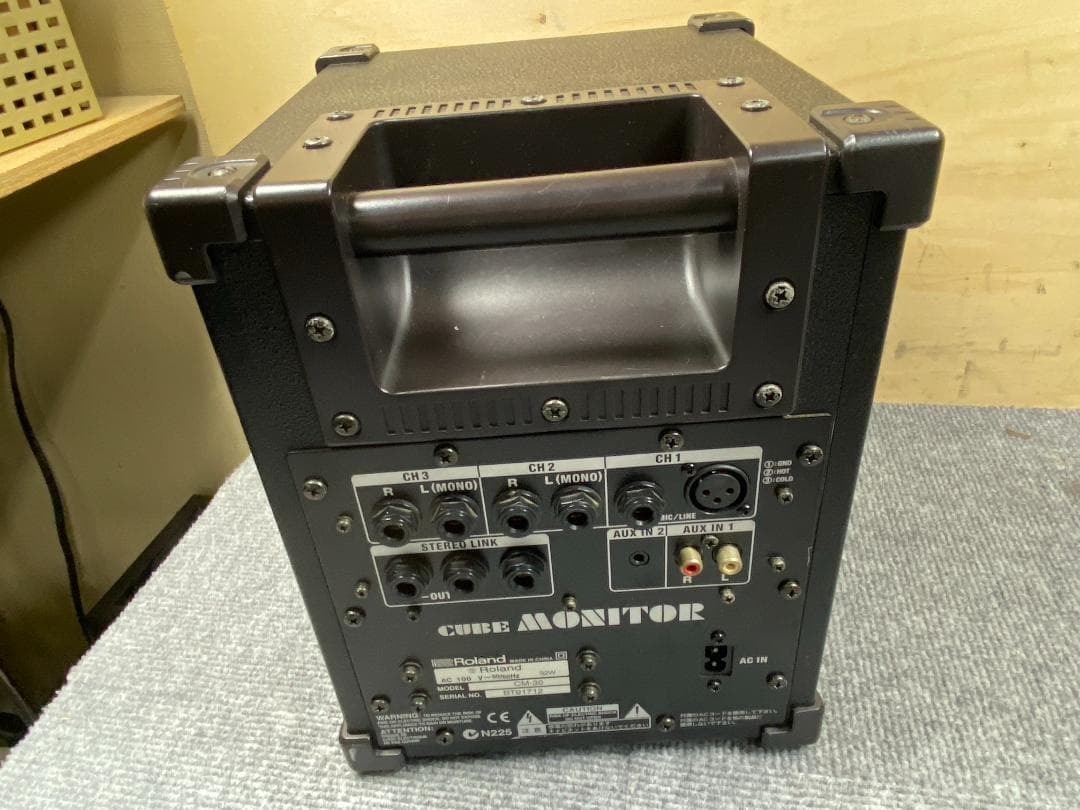 818 ROLAND CUBE monitor CM-30 モニタースピーカー