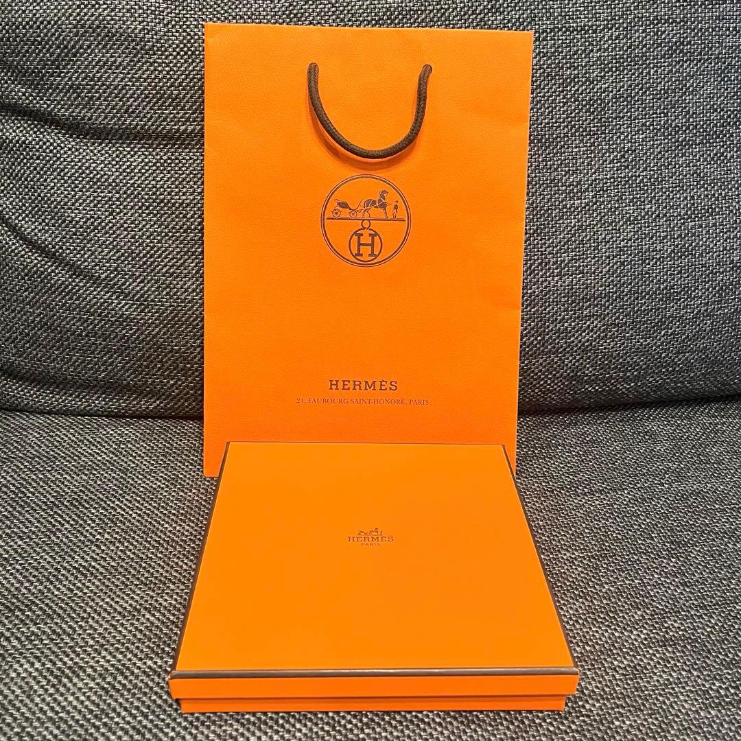 【新品未使用】エルメス　カレタオル 《アヴァロン》