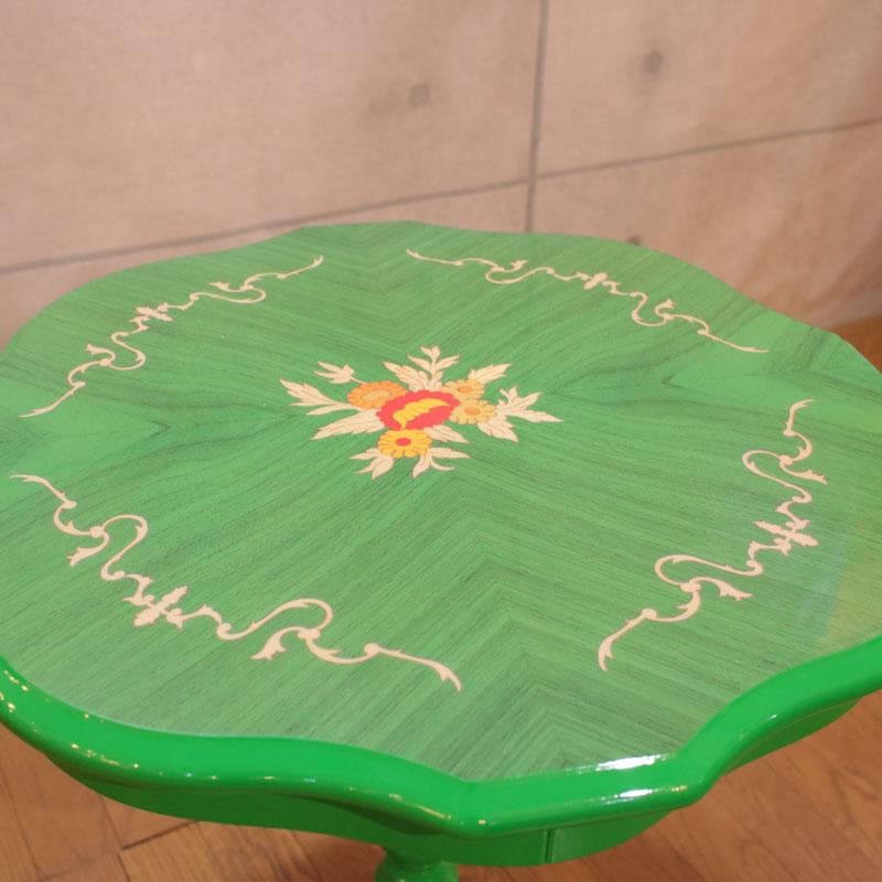 クラシック調 カフェテーブル 花柄装飾 グリーン天板 幅55cm 223-329