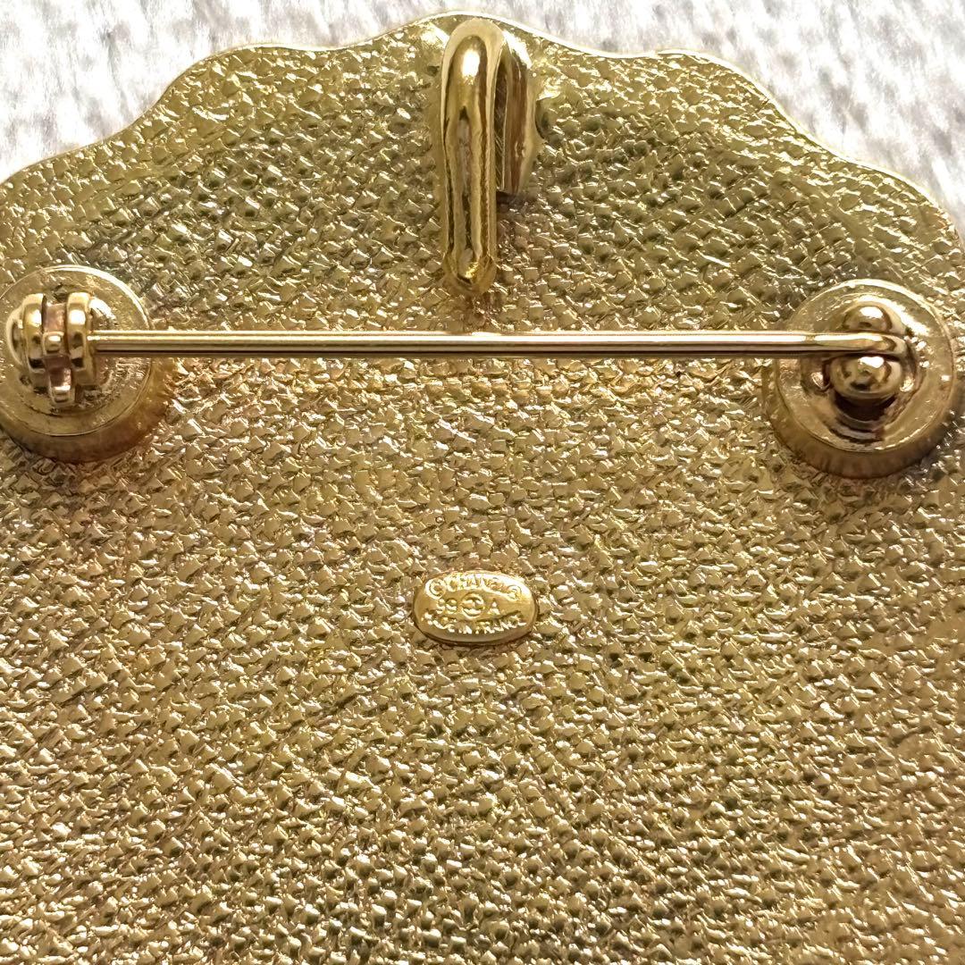 【美品】CHANEL (シャネル) ゴールド ブローチ 箱付き 99A刻印