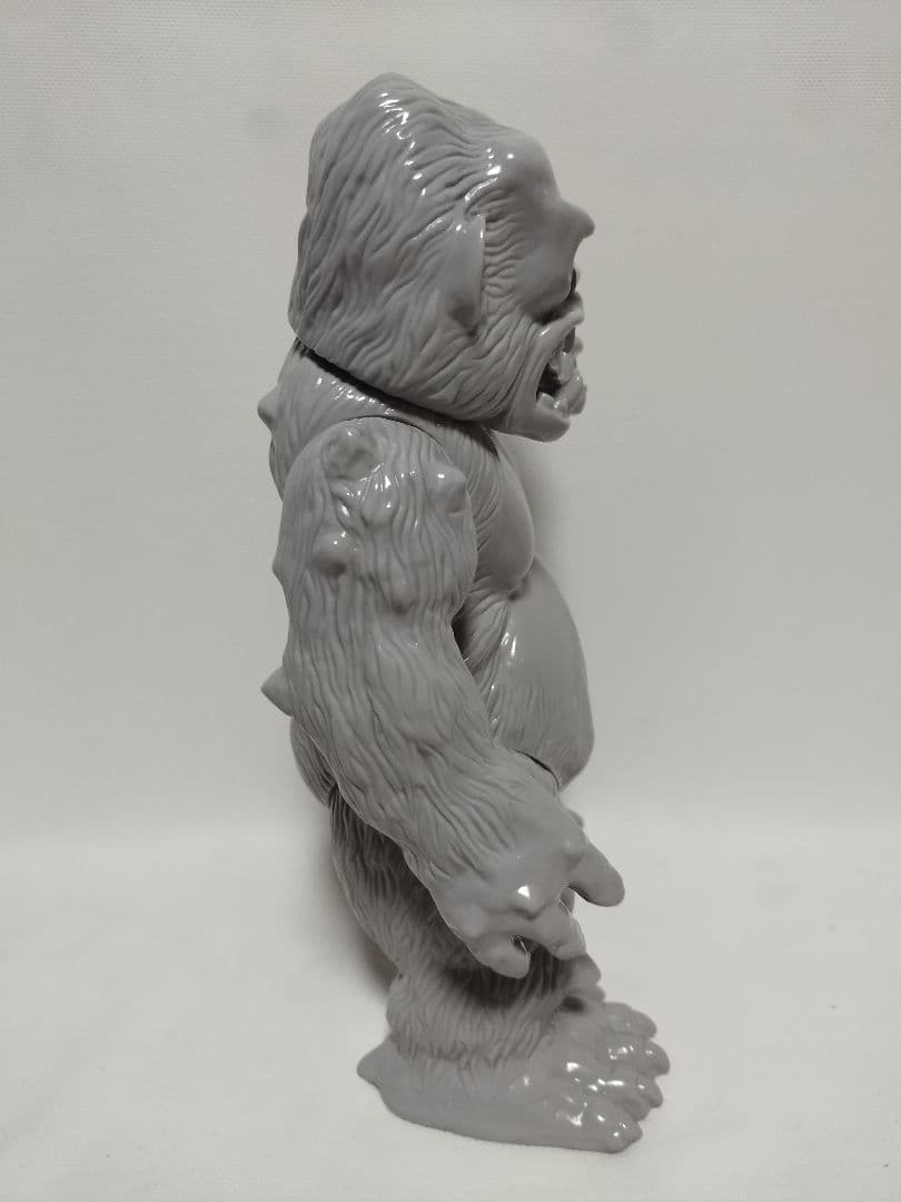 ソフビ Sofubi HxS キングゴリラ獣 グレー 30CM
