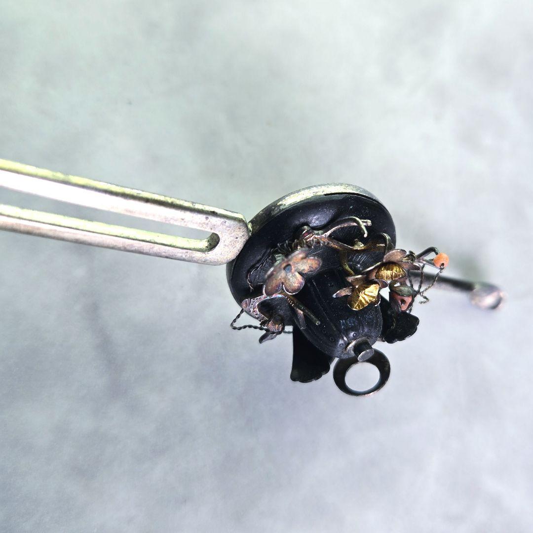 逸品　アンティーク　金工　簪　兜　銀かんざし　珊瑚　G1　着物　金工　骨董