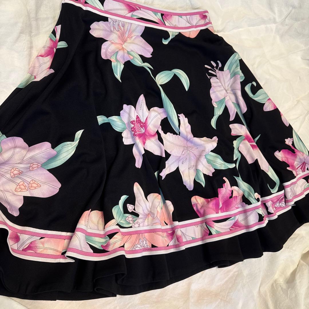 最終お値下げ　レオナール　LEONARD スカート　38