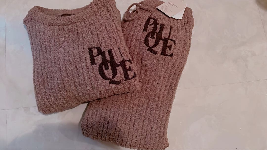 【新品未使用】ジェラートピケ バレンタイン限定 プルオーバー＆パンツセット