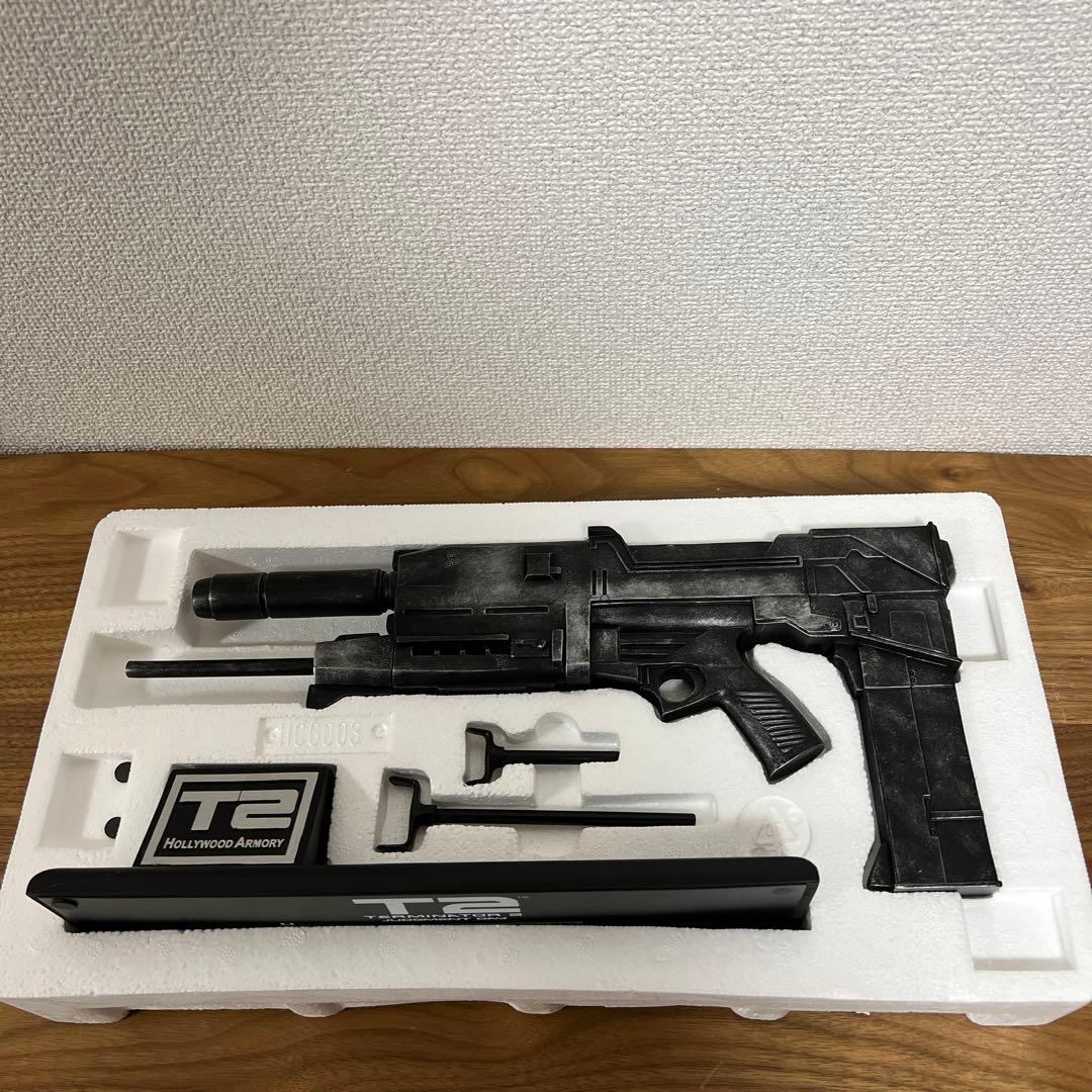 【世界限定750個】ターミネーター2 プラズマライフルハーフスケール