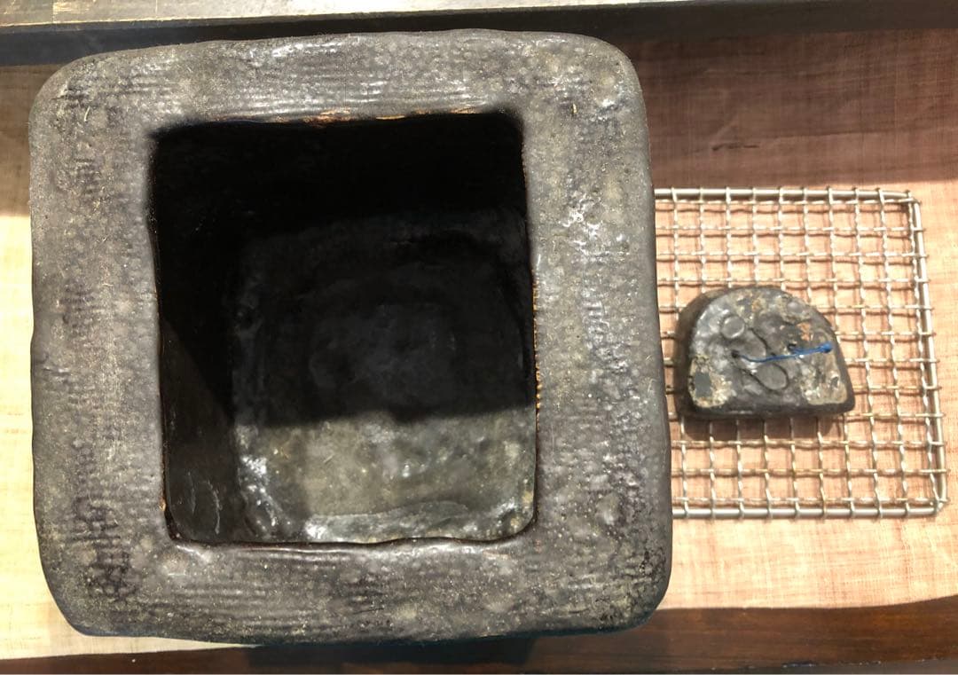 美品！骨董品　アンティーク　陶器　黒　陶印　京焼