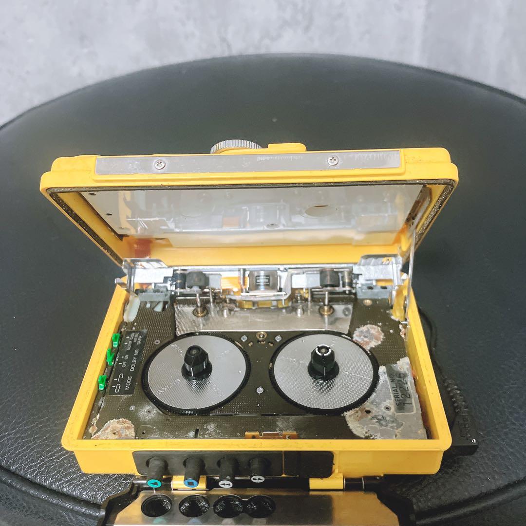 【希少・現状品】ソニー　ソーラーウォークマン　WM-F107 カセットプレーヤー
