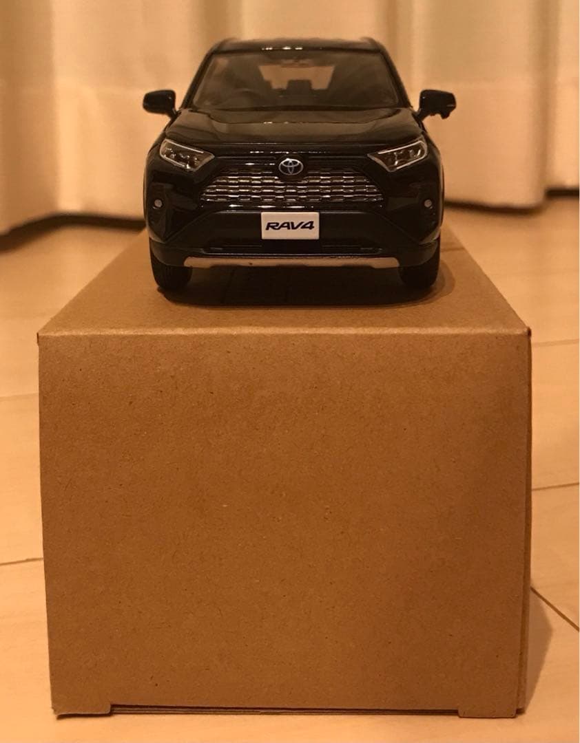 ミニカー　色見本　トヨタ　ＲＡＶ４