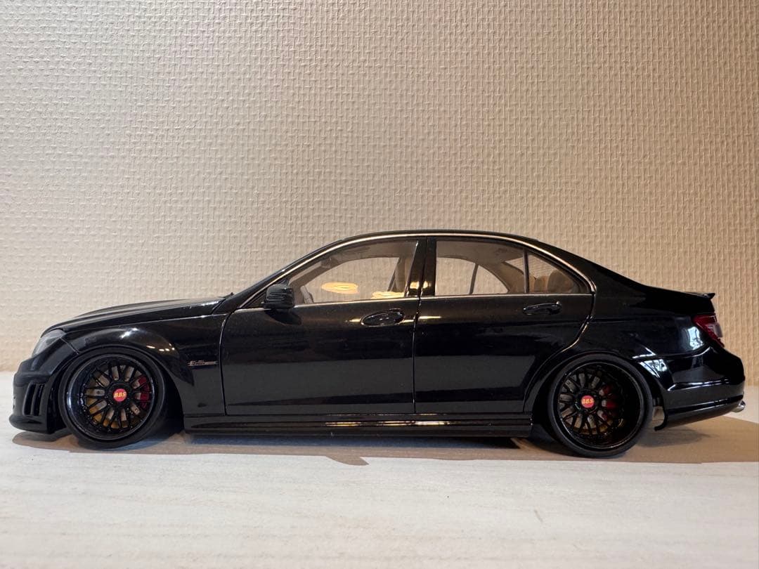 AUTOart メルセデス・ベンツ C63 AMG 1:18