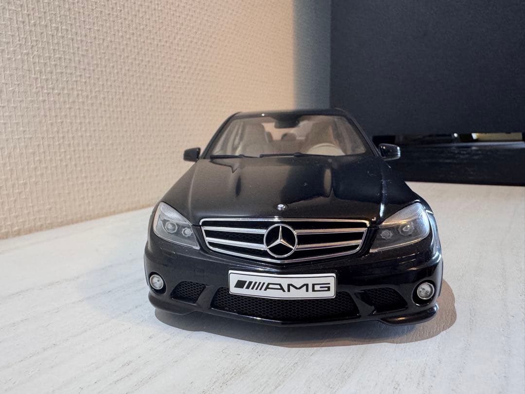 AUTOart メルセデス・ベンツ C63 AMG 1:18