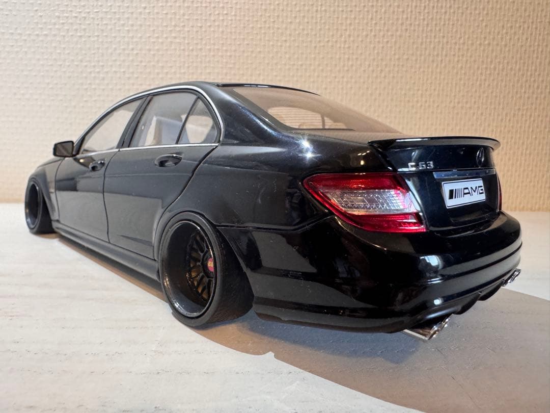 AUTOart メルセデス・ベンツ C63 AMG 1:18