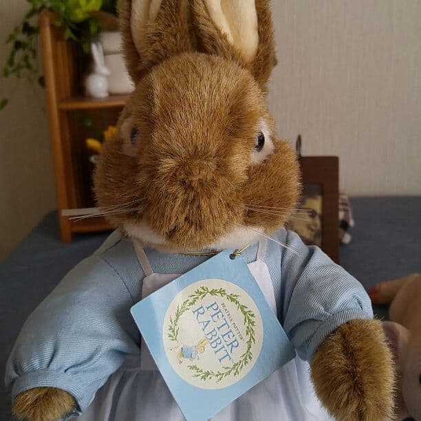 ピーターラビット人形