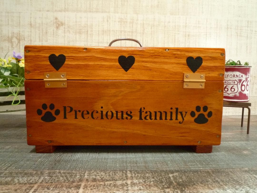 ⭐さくらオーダー品♥️椅子＆留具BOX⭐わんにゃん柄♥️--150・151