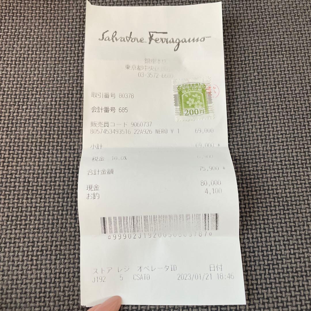 Salvatore Ferragamo ブラック二つ折り財布