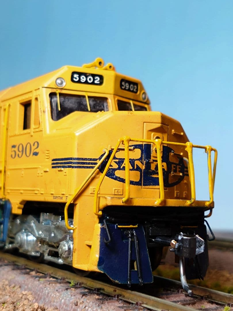 アメリカディーゼル機関車　ＡＴＳＦ Ｆ４５　(２台セット)