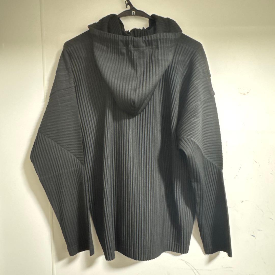 HOMME PLISSE ISSEY MIYAKE パーカー　ブラック
